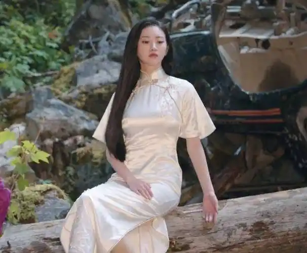 司藤中景甜28套旗袍造型,霸气女王万种时尚,实力演绎人间富贵花