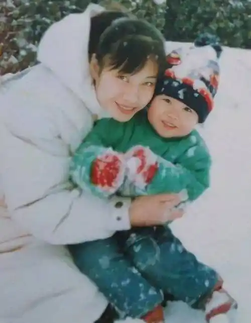 最养眼颜值cp肖战王一博,原来小时候长这个样子他们是否微整过呢_梦想