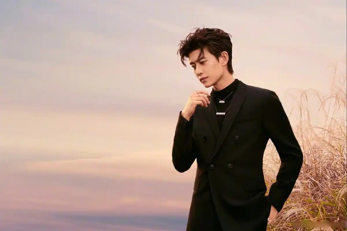 任嘉伦的西装造型有多帅#任嘉伦穿西装的样子,简直就是小说男神走出