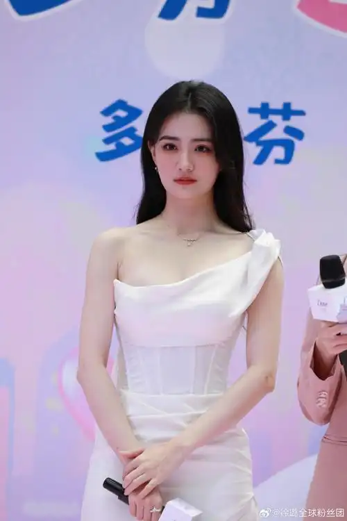 徐璐超话04#多芬浴露永辉新品首发#仪式开启,多芬美肌大使@徐璐lulu