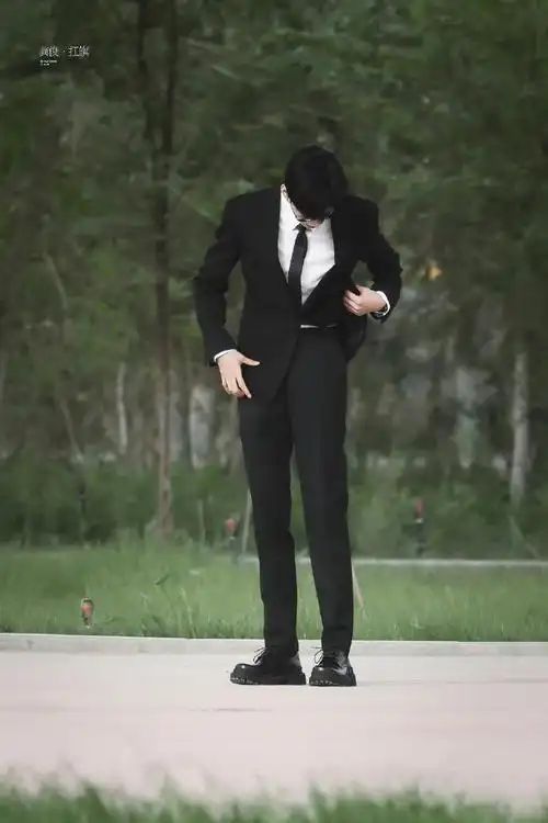 龚俊 676767,高冷男神出街01有点心动过速了 过于直观帅气撩