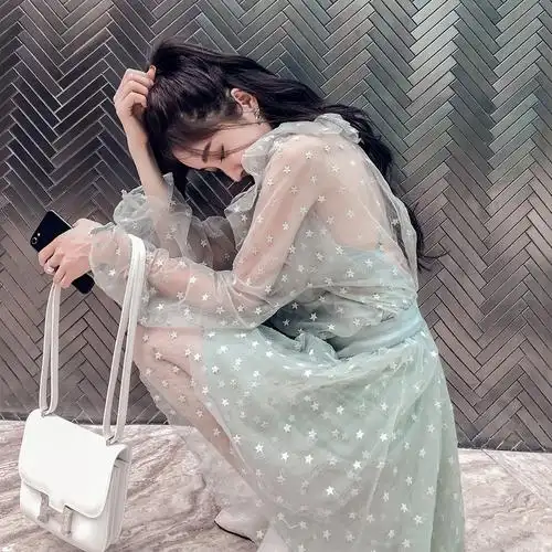 欧根纱透视连衣裙