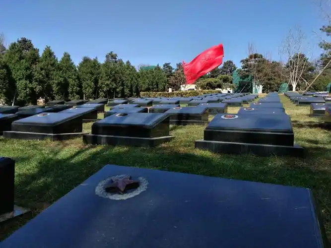 八宝山新建的烈士纪念园 - 美篇