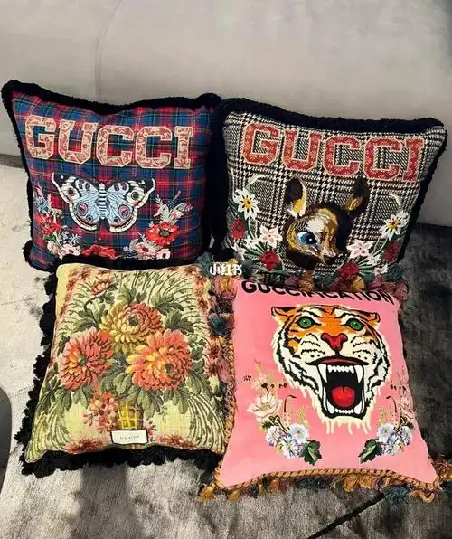 gucci高颜值家居  #gucci抱枕  #gucci家居  #gucci  #gucci  #古