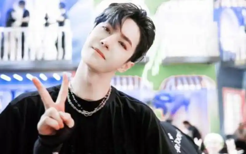 王一博笑容能有多甜,毕竟是王甜甜本甜嘛!