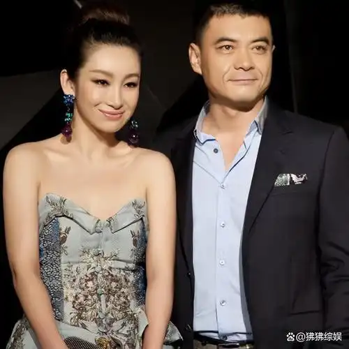 说起赵丽颖相信大家并不陌生,她的学历虽不高,仍凭借自己的努力和对