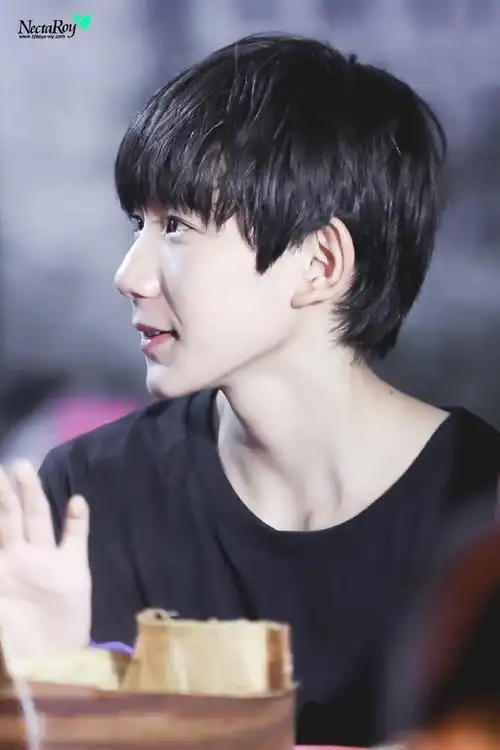 偶像手记 最乖的崽有没有女友粉@tfboys-王源王源超话#王源看我们如何