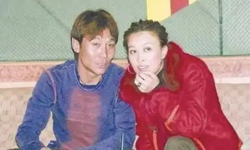 那英前任确认被捕!他堕落得真够彻底