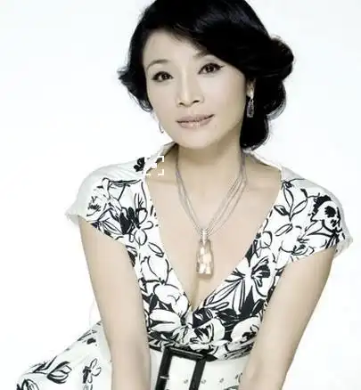 【图】李丹阳和老公的相片流出 其家庭背景资料被扒出