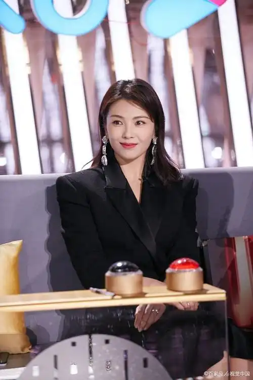 星辰大海由:刘涛,林峯,芦芳生,柴碧云,张晨光主演.