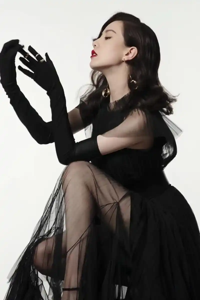 我要上热门 #美出高级感 #大长腿 #完美身材 #刘诗诗  - 抖音