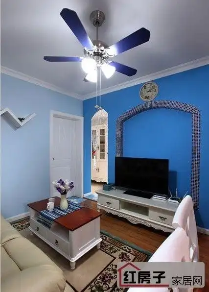 淡蓝色的客厅