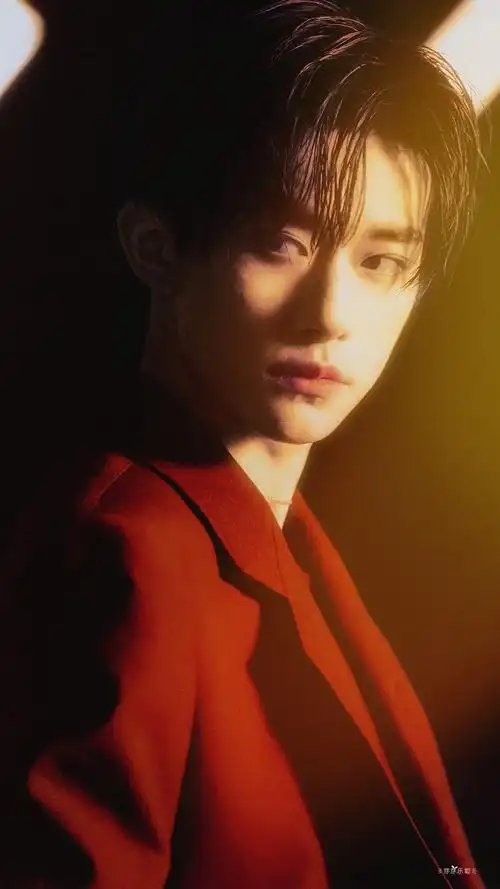 易烊千玺 优酷综艺少年之名飞行导师 饭修