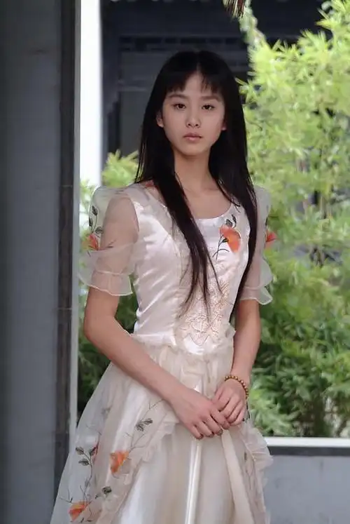 看到刘诗诗想问,双眼无神到底该咋办啊