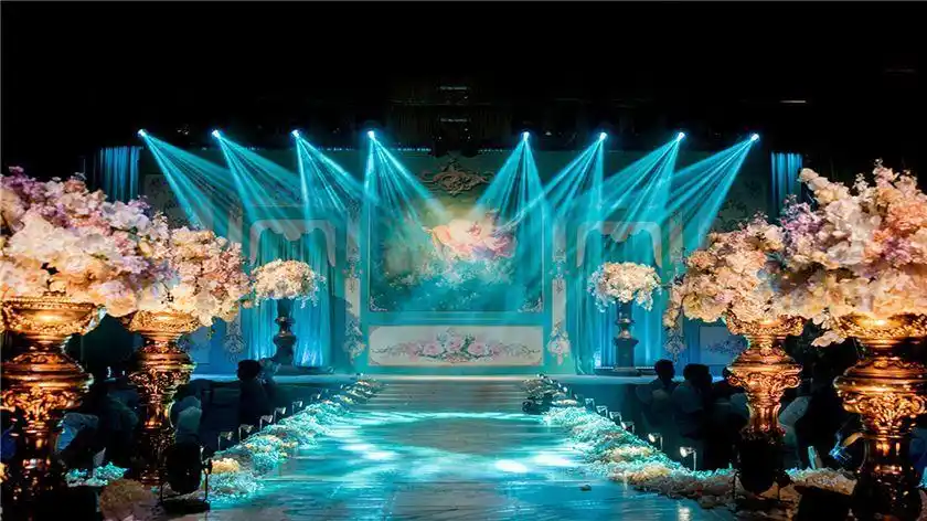 订婚庆这些婚礼布置会用上的舞台灯光你得了解