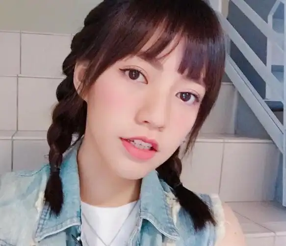 焦曼婷生活私照大起底 网曝焦恩俊女儿焦曼婷将参加选秀