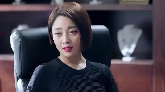 《鸡毛飞上天》对骆玉珠有什么看法?