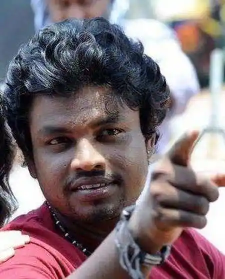 的原住民是肤色暗黑,头发纤细卷曲,鼻子扁平,嘴唇宽厚的尼格利陀人