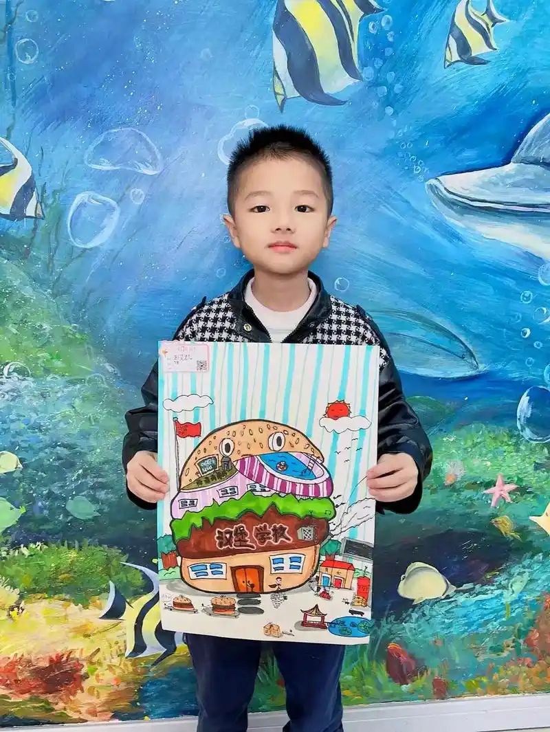 今日作品汉堡的联想每个同学都有自己的想法与创意