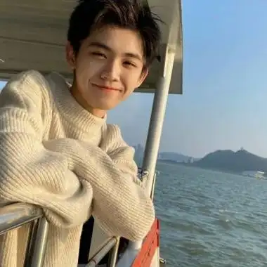 撩妹用的男生头像14岁