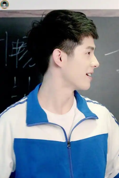 刘昊然 你眼睛会笑 弯成一道桥