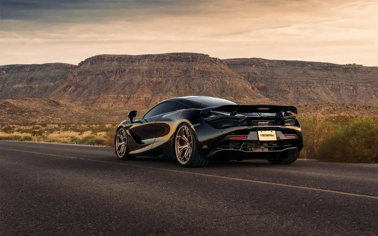 拉风跑车图片素材高清桌面壁纸