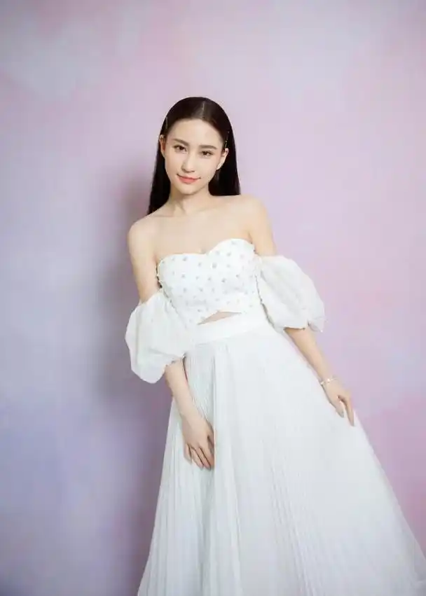 赌王之女——何超莲