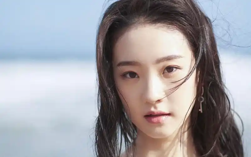 张艺凡安利向宝藏女孩反差萌