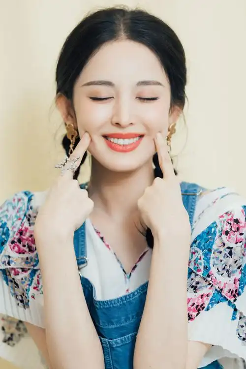 古力娜扎麻花辫可爱写真图片1010