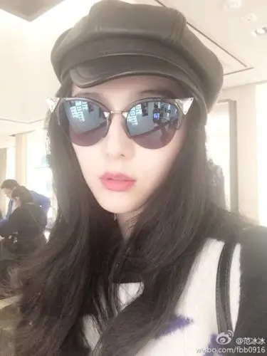 范冰冰新剧中穿龙袍网友大赞美到不像人类图