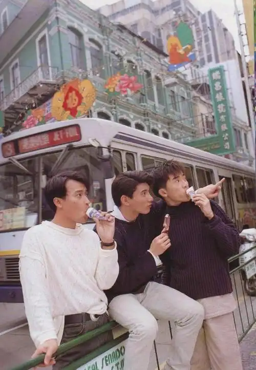 小虎队1994 《真心作伴》写真集 无论什么时候看到,都会被苏有朋惊艳