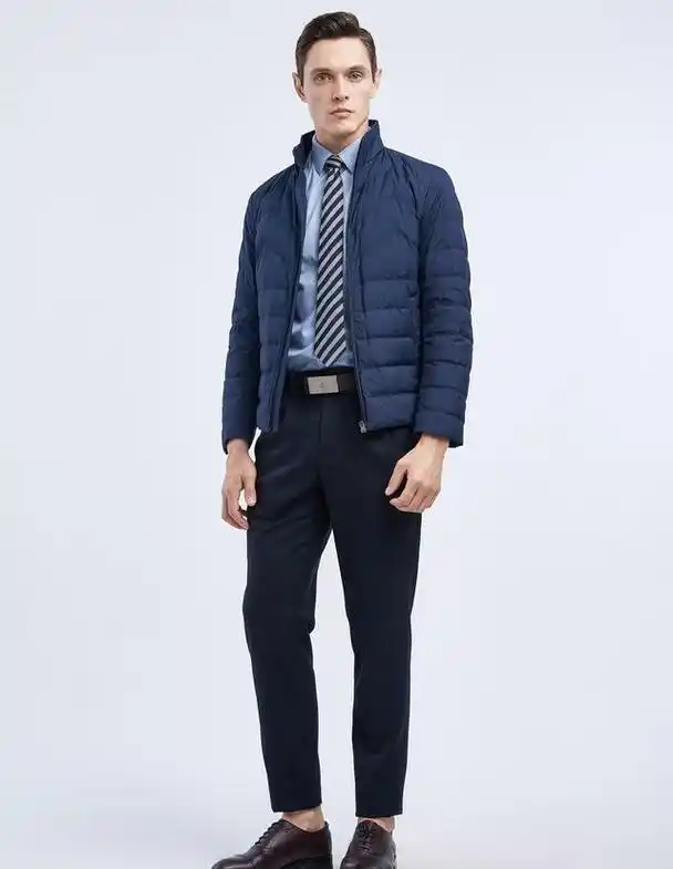 利郎男装品牌几线品牌(40-50岁男性穿什么牌子的衣服比较得体)