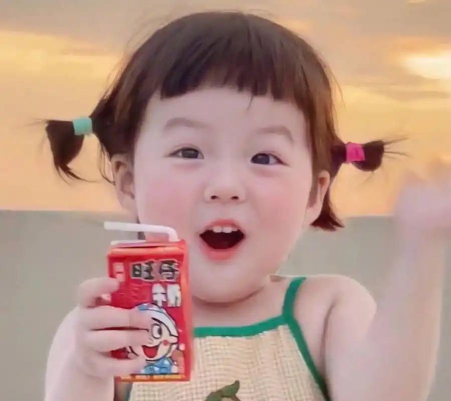 " 领导倒也直率:"她说怕天天看着你,以后孩子出生长得丑.