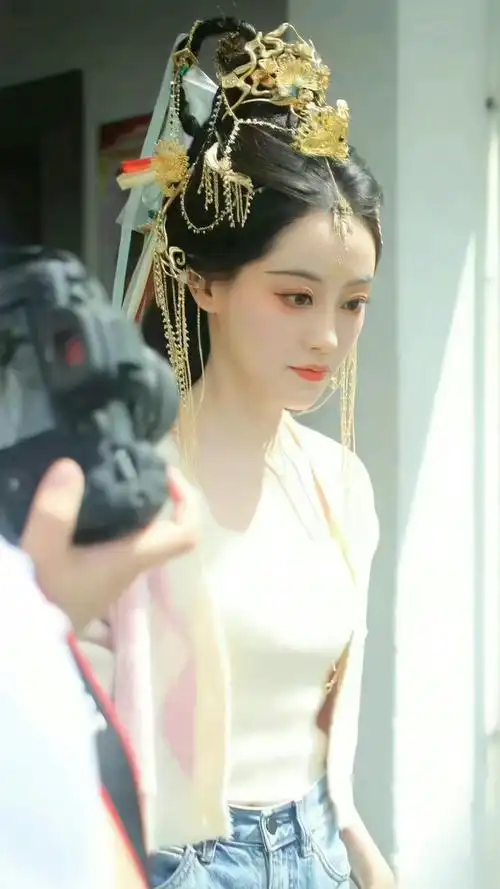 祝绪丹《狐妖小红娘》御妖国公主出妆路透造型_高清图集_新浪网