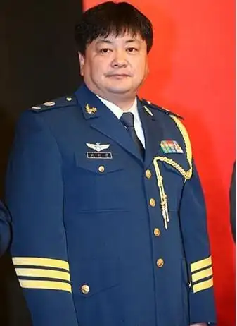 洪剑涛经纪人18665581239