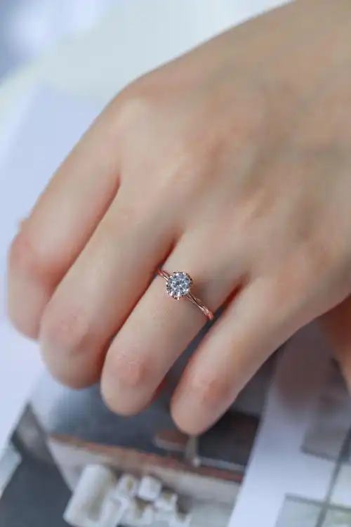 成都钻戒2021年3款不撞款结婚钻戒