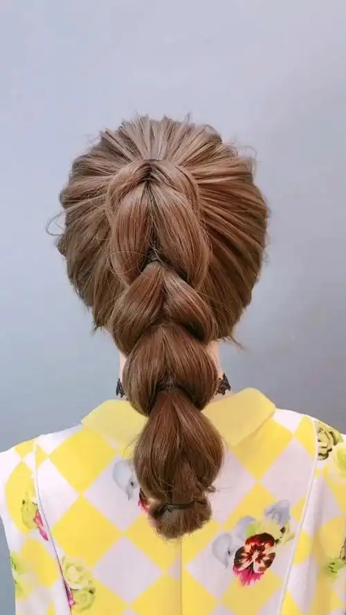 简单高马尾三股辫,,,@{uid:1502349662339070,nick:经�%