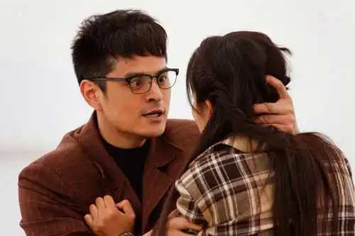 《二叔》今晚北京影视开播 边原担心"招人恨"