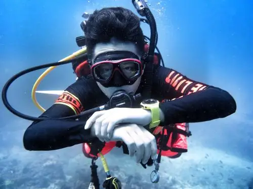 一次标准安全的体验水肺潜水# 今年起stephen教练决定不定期发布一些
