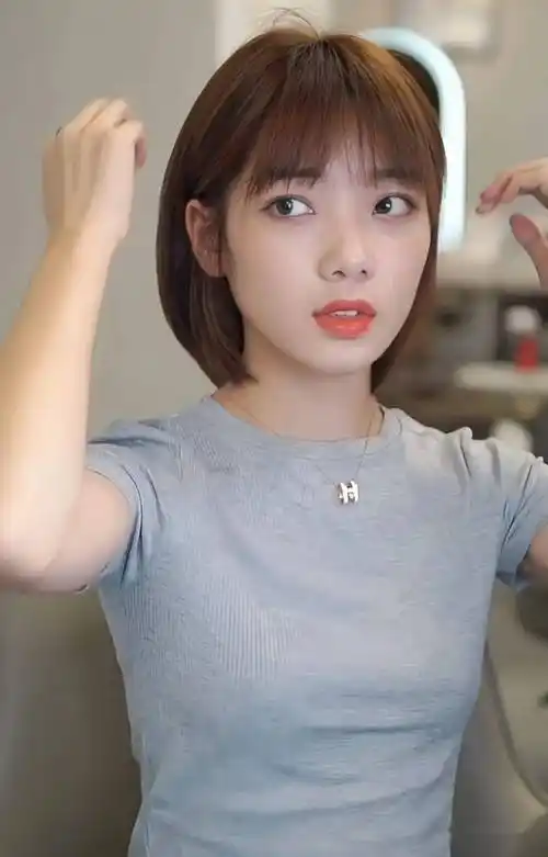 短发一剪变18,超乖巨甜显年轻._发型_时尚_气质