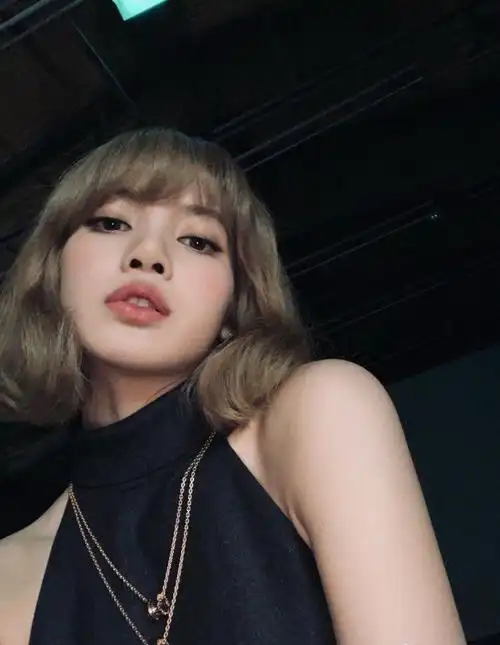 lisa回归歌单曝光首张专辑四首单曲你会支持吗