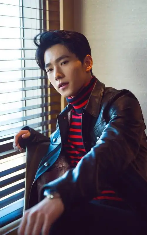 杨洋最帅图片安卓壁纸下载