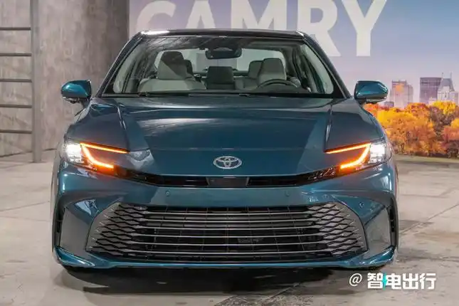 丰田九代凯美瑞曝光停售燃油版车型售价上涨