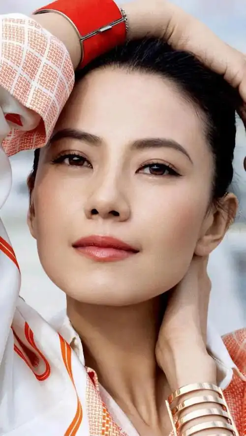 性感女神高圆圆高清写真8