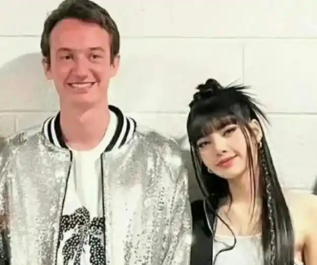 lisa被曝和lv三公子分手 男方已换新女伴插图5