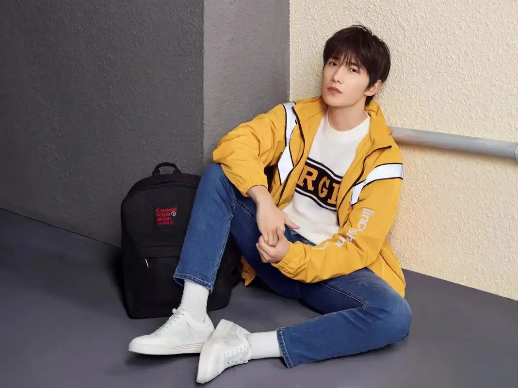 杨洋 又帅又酷90 #考古 #壁纸  #向全世界安利  - 抖音