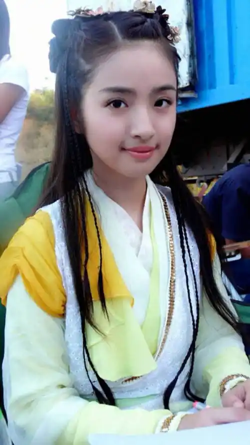 演员 林依晨 时尚照片集锦