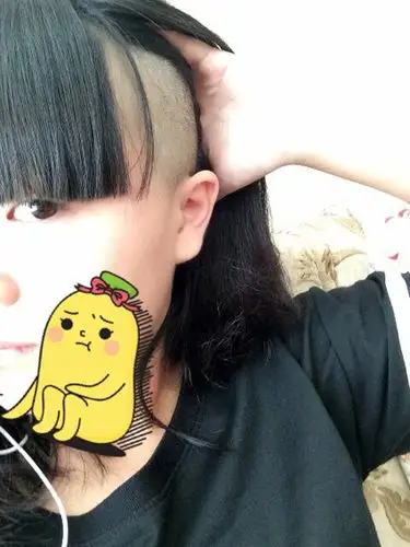 我是女生中长头发,但是把鬓角剃掉了,多长时间才可以长出来?