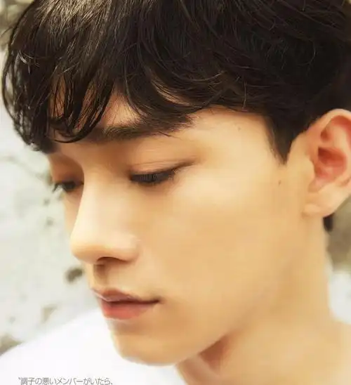 exo金钟大入伍素颜照被嘲长得老28岁状态却像步入中年