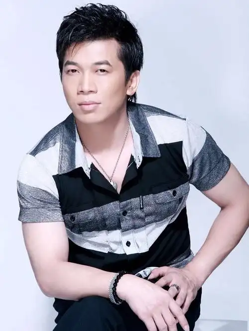 明星相册2015年5月,陈星联手歌手于金胜推原创对唱单曲《兄弟姐妹》.